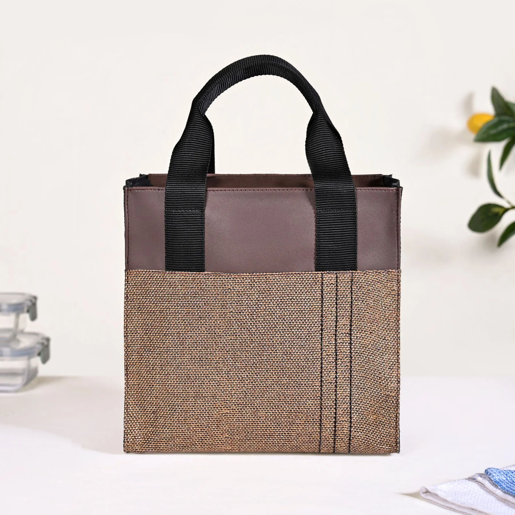 Chic Everyday Lunch Bag For Office - Image 9