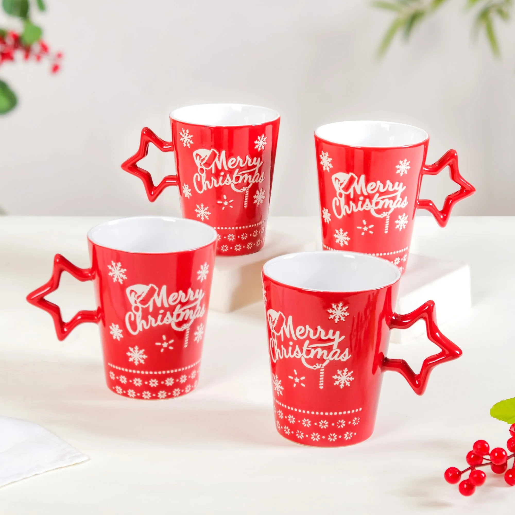 Merry Christmas Set of 4 Cups With Star Handle Red 300ml - Image 9